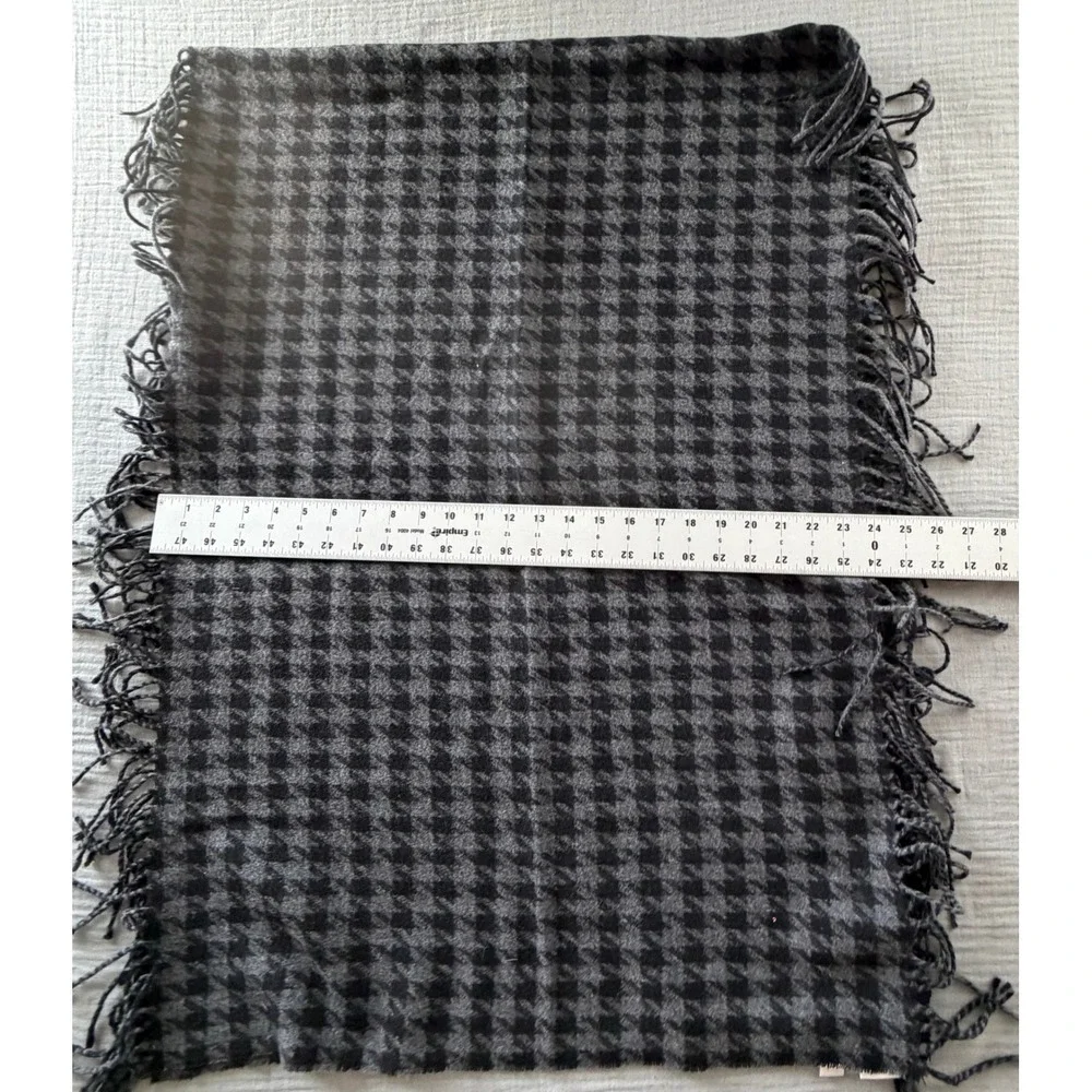 Talbots Womens Houndstooth Wrap Scarf Black Grey Wool Blend Fringe Made in Italy